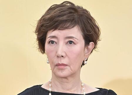 　戸田恵子