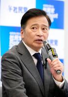 　参院選比例代表に社民党公認で立候補すると表明するラサール石井