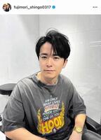 カリスマ美容師にカットしてもらった現在の「大恩人」。藤森慎吾のインスタグラム＠ｆｕｊｉｍｏｒｉ＿ｓｈｉｎｇｏ０３１７より