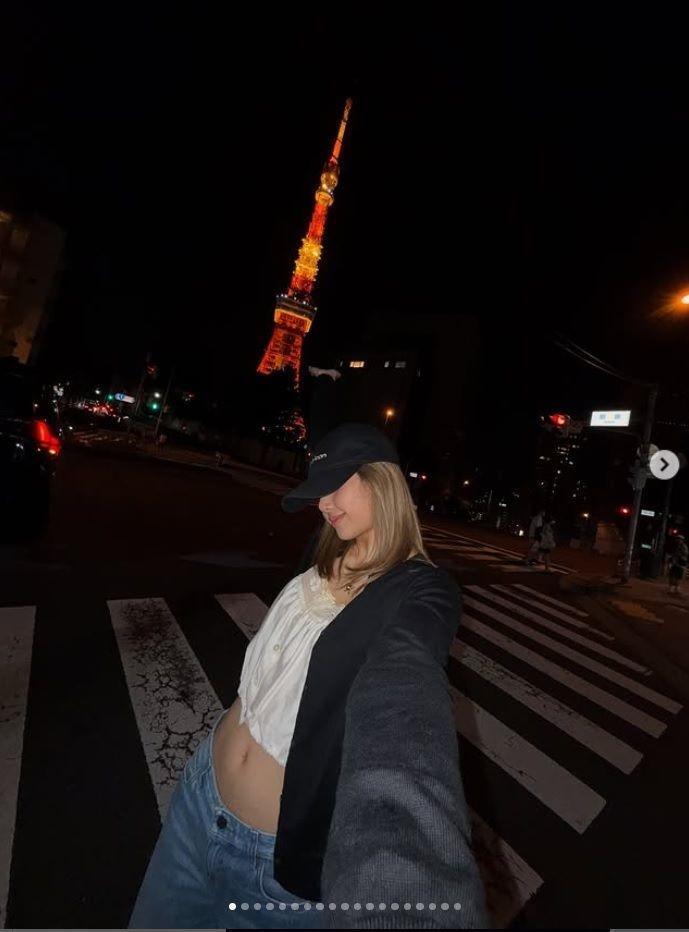 　ＢＬＡＣＫＰＩＮＫ・リサの公式インスタグラム＠ｌａｌａｌａｌｉｓａ＿ｍより