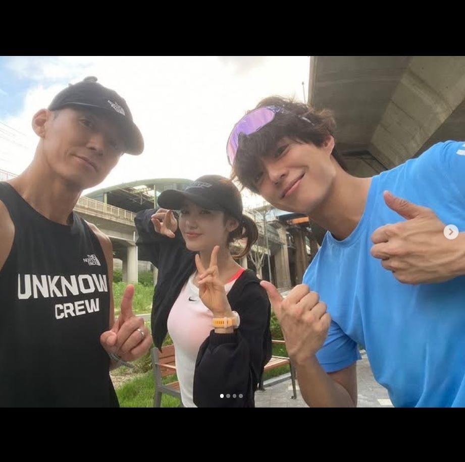 　Ｓｅａｎの公式インスタグラム＠ｊｉｎｕｓｅａｎ３０００より（左から）Ｓｅａｎ、ダニエル、パク・ボゴム