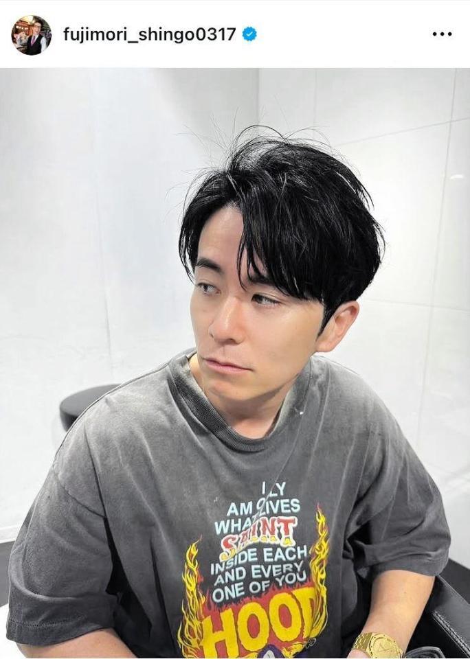カリスマ美容師にカットしてもらった現在の「大恩人」。藤森慎吾のインスタグラム＠ｆｕｊｉｍｏｒｉ＿ｓｈｉｎｇｏ０３１７より