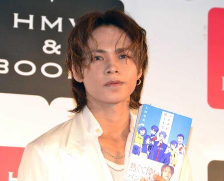 　「この声が届くまで」出版記念トークイベントを行った上田竜也