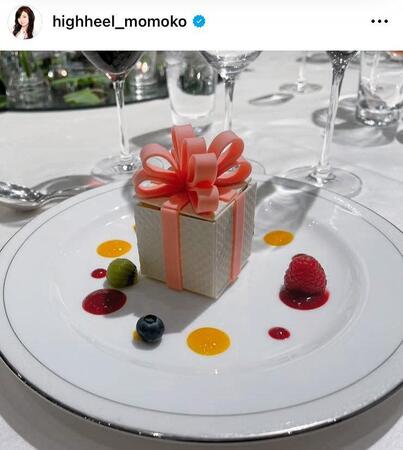 モモコのインスタグラム＠ｈｉｇｈｈｅｅｌ＿ｍｏｍｏｋｏより