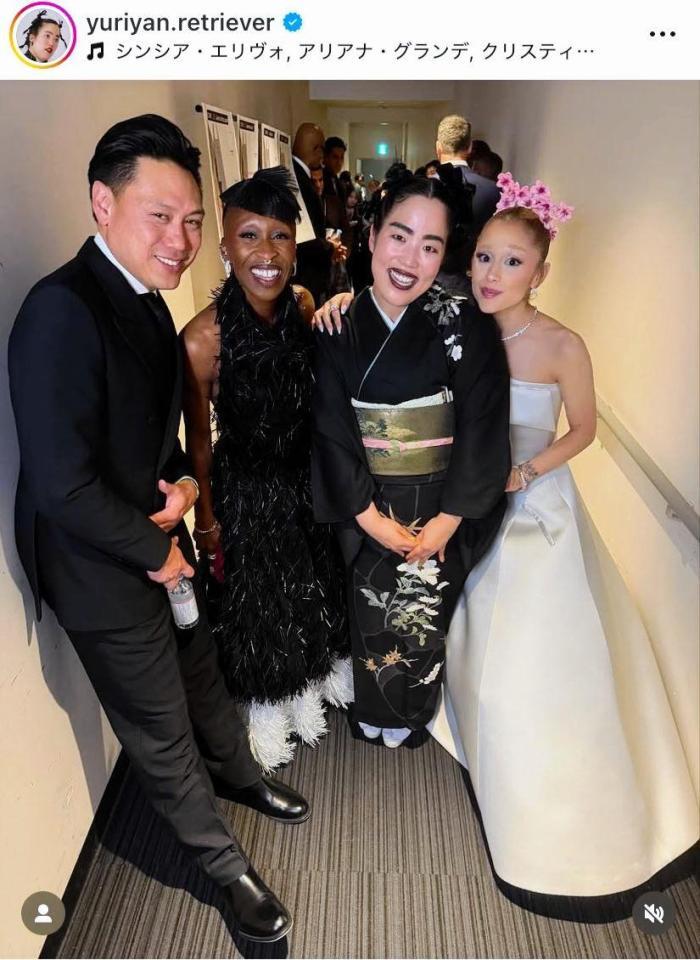 さすが「大化け」芸人！アリアナ・グランデらとぱしゃり。ゆりやんレトリィバァのインスタグラム＠ｙｕｒｉｙａｎ．ｒｅｔｒｉｅｖｅｒより