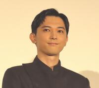 　映画「ババンババンバンバンパイア」の初日舞台あいさつに登壇した吉沢亮