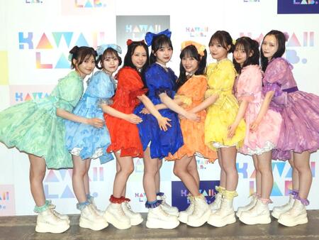 　ライブ前に取材に応じたＣＵＴＩＥ　ＳＴＲＥＥＴの（左から）板倉可奈、梅田みゆ、佐野愛花、増田彩乃、川本笑瑠、古澤里紗、桜庭遥花、真鍋凪咲