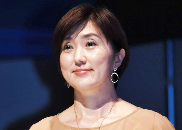 フジ問題 佐々木アナが言葉詰まらせ絶句