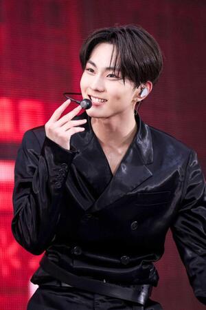 　日本２都市でのスタジアムツアーを開催したＥＮＨＹＰＥＮのＪＵＮＧＷＯＮ