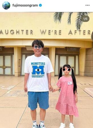 次女と。藤本敏史のインスタグラム＠ｆｕｊｉｍｏｏｏｎｇｒａｍ（６月３日付）より
