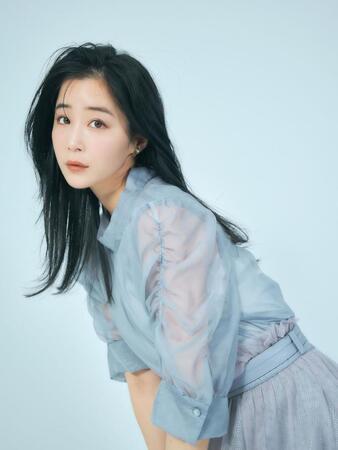 　結婚を発表した休井美郷