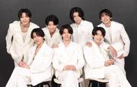　７月７日にデビューしたＣＬＡＳＳ　ＳＥＶＥＮの（前列左から）高田憐、大東立樹、高野秀侑、（後列同）中澤漣、横田大雅、近藤大海、星慧音
