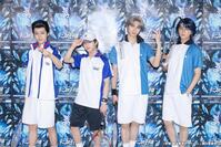 　役の雰囲気そのままに撮影に応じた（左から）有岡歩斗、竹内雄大、石川志泉、草地稜之