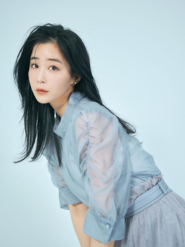 　結婚を発表した休井美郷