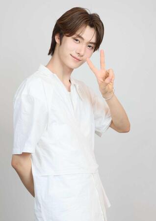 　ポーズを決めるＹＯＵＮＧＪＡＥ