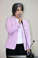 　記者会見で辞任を表明する静岡県伊東市の田久保真紀市長＝７日午後、伊東市