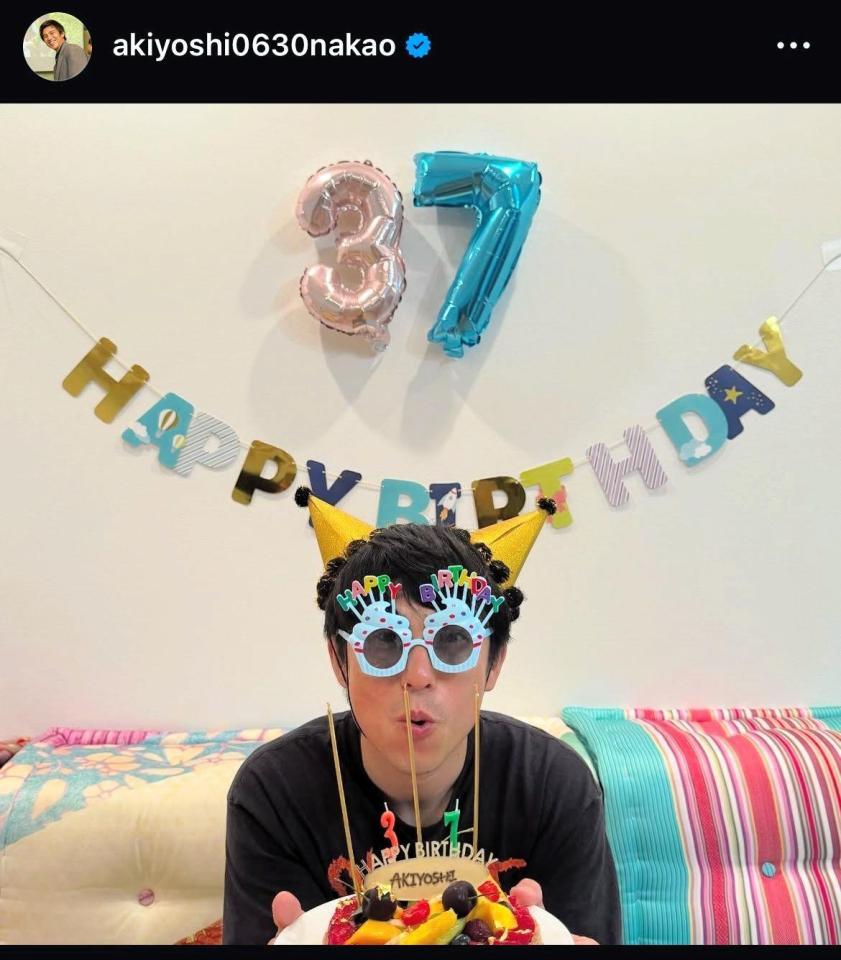 中尾明慶さん掲載ページ（ポスターサイズ）#17808 幸せ者です」中尾明慶37歳誕生日 女優妻＆息子も登場 幸せ家族