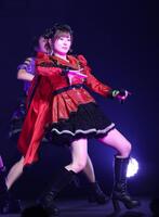 　会場を沸かせるモーニング娘。’２５の生田衣梨奈（撮影・佐々木彰尚）