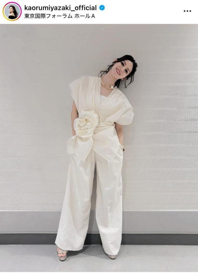 　父に似てる？？宮﨑薫のインスタグラム＠ｋａｏｒｕｍｉｙａｚａｋｉ＿ｏｆｆｉｃｉａｌより