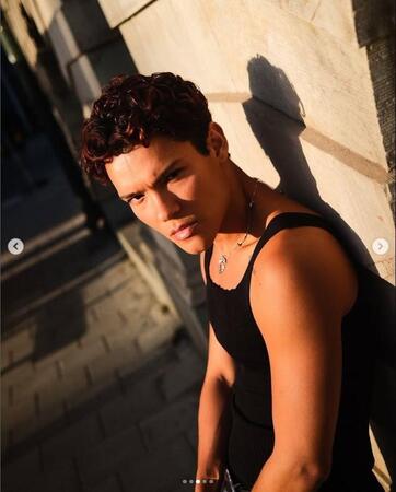 　オマール・ルドバリの公式インスタグラム＠ｏｆｆｉｃｉａｌｏｍａｒより