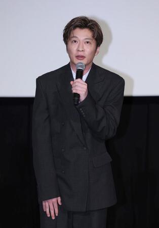 　あいさつする田中圭（撮影・金田祐二）