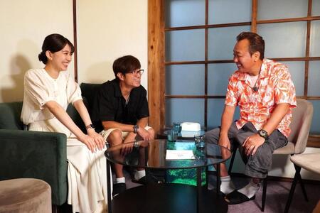 　「モヤモヤさまぁ～ず２」の番組収録を行った（左から）齊藤陽アナウンサー、大竹一樹、三村マサカズ【©テレビ東京】