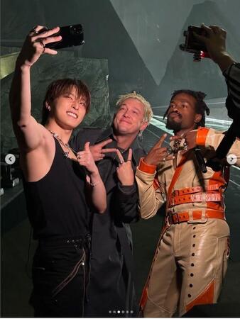 　ＤＩＮＯの公式インスタグラム＠ｆｅａｔ．ｄｉｎｏより　（左から）ＤＩＮＯ、Ｔｅｌｌｅ　Ｓｍｉｔｈ、ダックワース