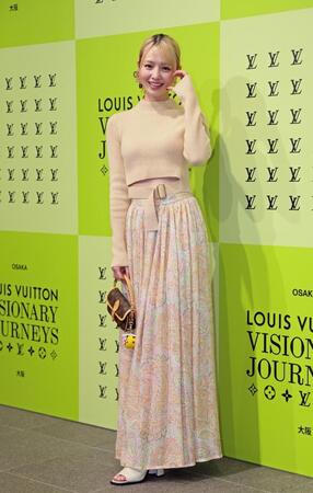 　ルイ・ヴィトン「ビジョナリ・ジャーニー」展レセプションに登場した横田真悠（撮影・立川洋一郎）