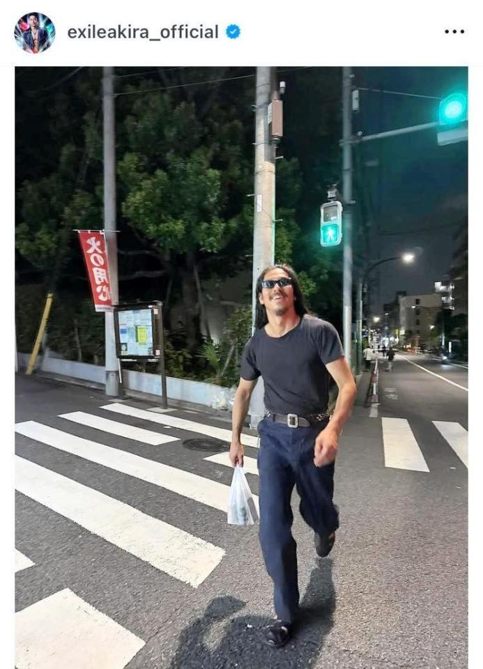 ＡＫＩＲＡのインスタグラム＠ｅｘｉｌｅａｋｉｒａ＿ｏｆｆｉｃｉａｌから