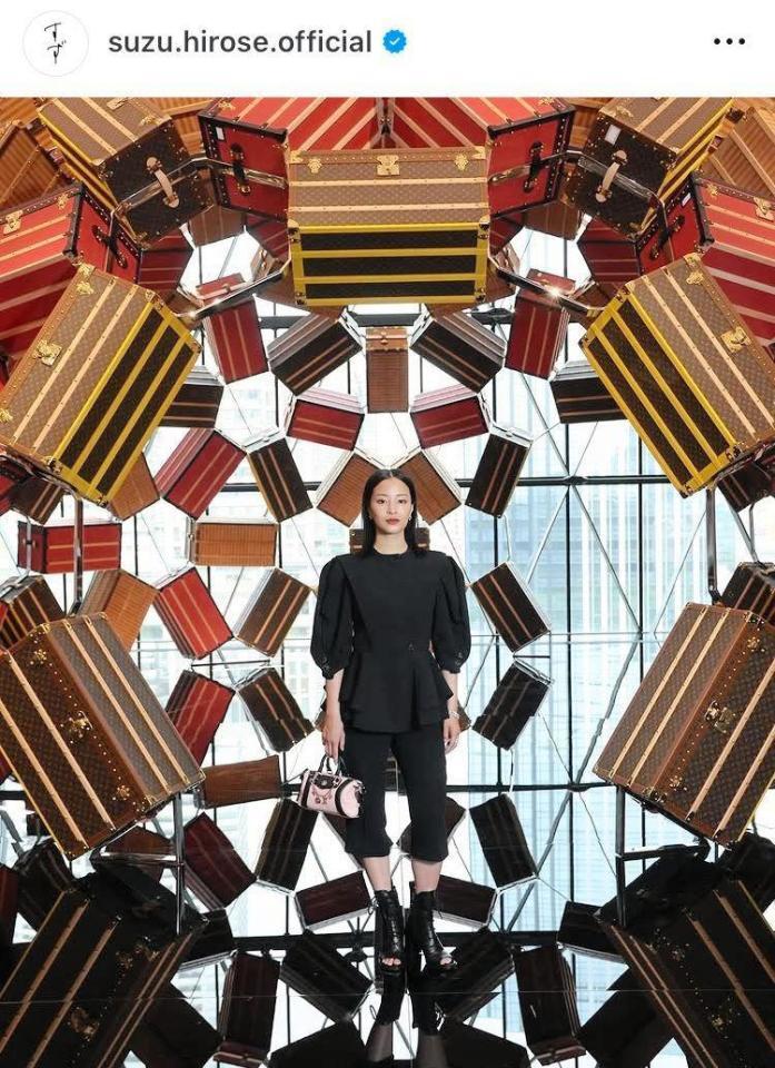 　広瀬すずのインスタグラム＠ｓｕｚｕ．ｈｉｒｏｓｅ．ｏｆｆｉｃｉａｌより