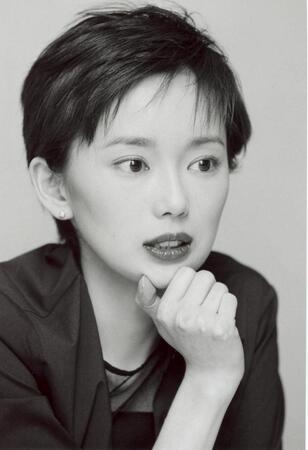 　葉月里緒奈（当時は葉月里緒菜）＝９０年代撮影