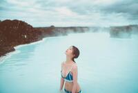 　８年ぶりの写真集を発売した長濱ねる　©高橋ヨーコ／講談社