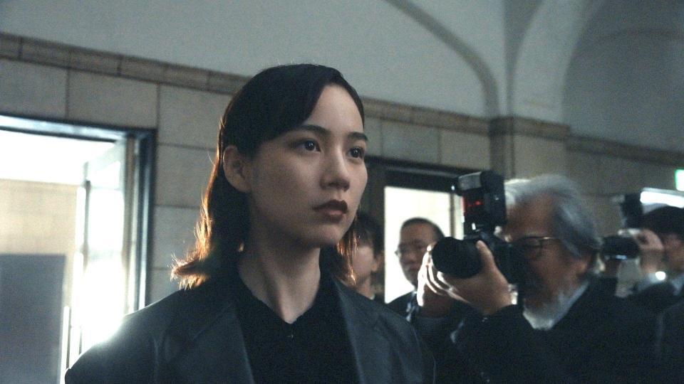 　女流棋士を演じるのん