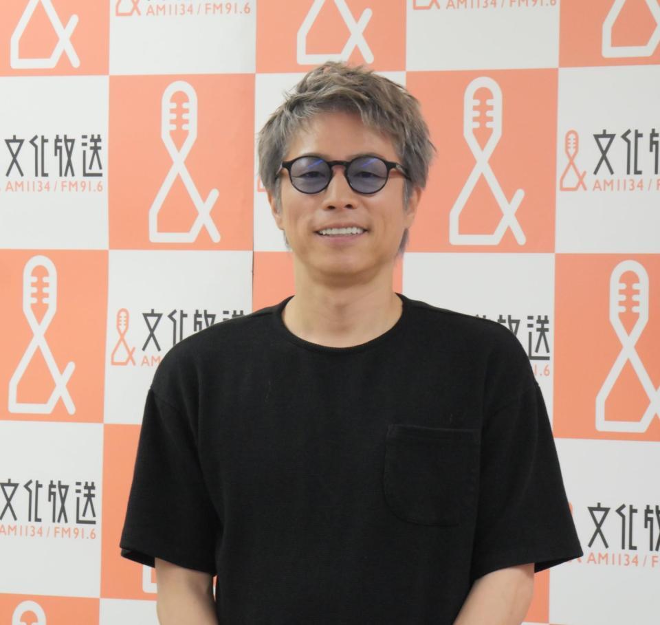 　会見に登場した田村淳