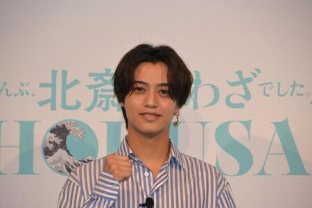 　「ＨＯＫＵＳＡＩ－ぜんぶ、北斎のしわざでした。展」記者発表会に登場した橋海人