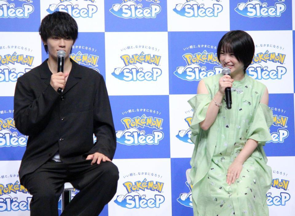 　トークで盛り上げる佐野勇斗（左）と志田未来
