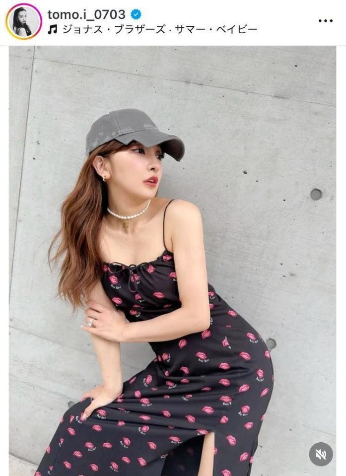 板野友美のインスタグラム＠ｔｏｍｏ．ｉ＿０７０３（７月１１日付）より