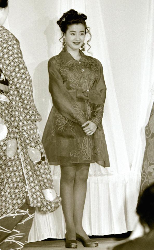 　１９９２年、映画「豪姫」舞台あいさつで。宮沢りえ