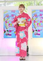 　ほほ笑むテレビ朝日・宮本夢羅アナウンサー（撮影・吉澤敬太）