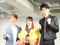 　デビュー発表会を行った亜蘭（右）と堀内春菜（中）の応援に駆けつけた北山たけし