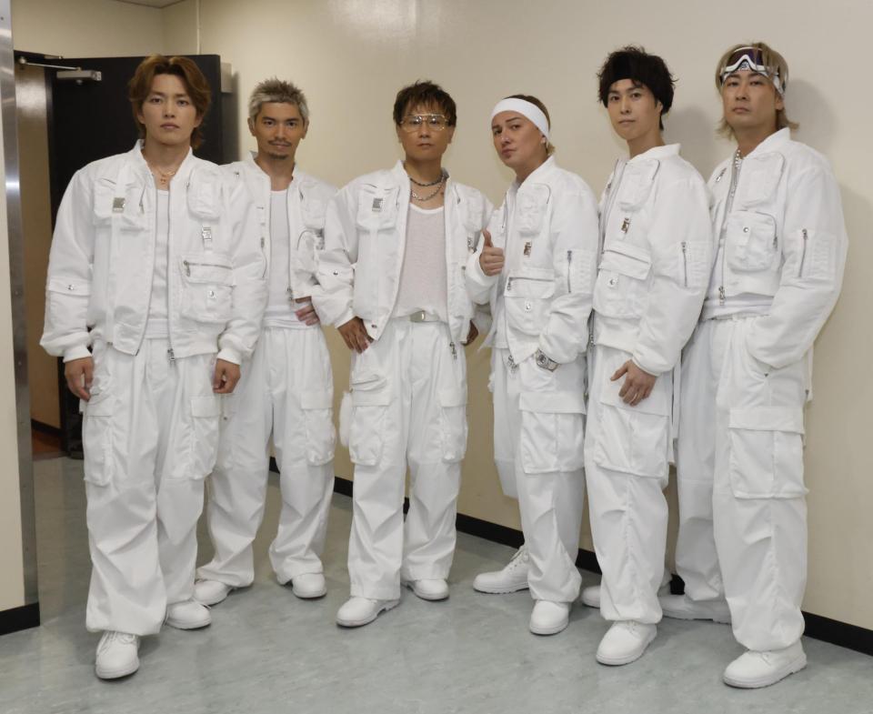 　ＤＡ　ＰＵＭＰの（左から）ＫＥＮＺＯ、Ｕ－ＹＥＡＨ、ＫＩＭＩ、ＩＳＳＡ、ＹＯＲＩ、ＴＯＭＯ