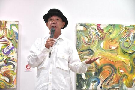 　内覧会に登場した木梨憲武