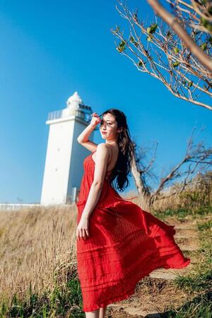 　セカンド写真集「Ａｌｍｏｓｔ」を７月２０日に発売するＯＣＨＡ　ＮＯＲＭＡの中山夏月姫