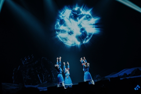 　新しい学校のリーダーズ（撮影・ｈｉｒｏｙａｂｒｉａｎ）