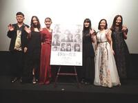 　映画「４９日の真実」の舞台あいさつを行った（左から）中前勇児監督、星野奈緒、浅川梨奈、冨手麻妙、君島光輝、高田里穂