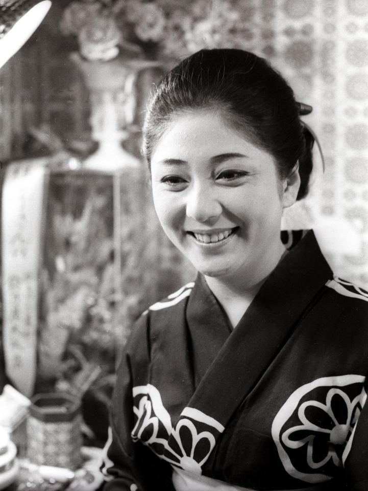 　和服姿の和泉雅子さん＝１９７２年８月