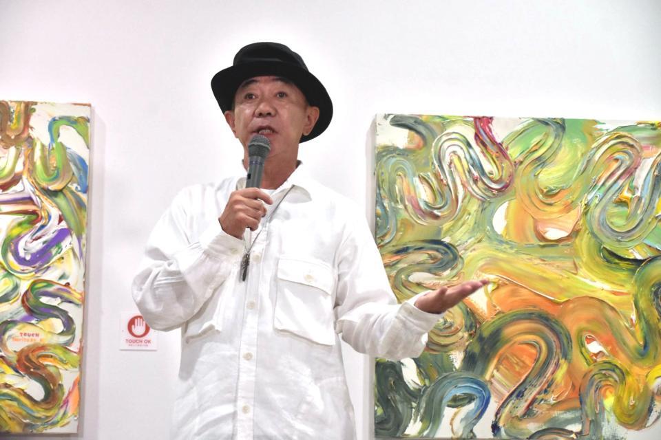 　内覧会に登場した木梨憲武