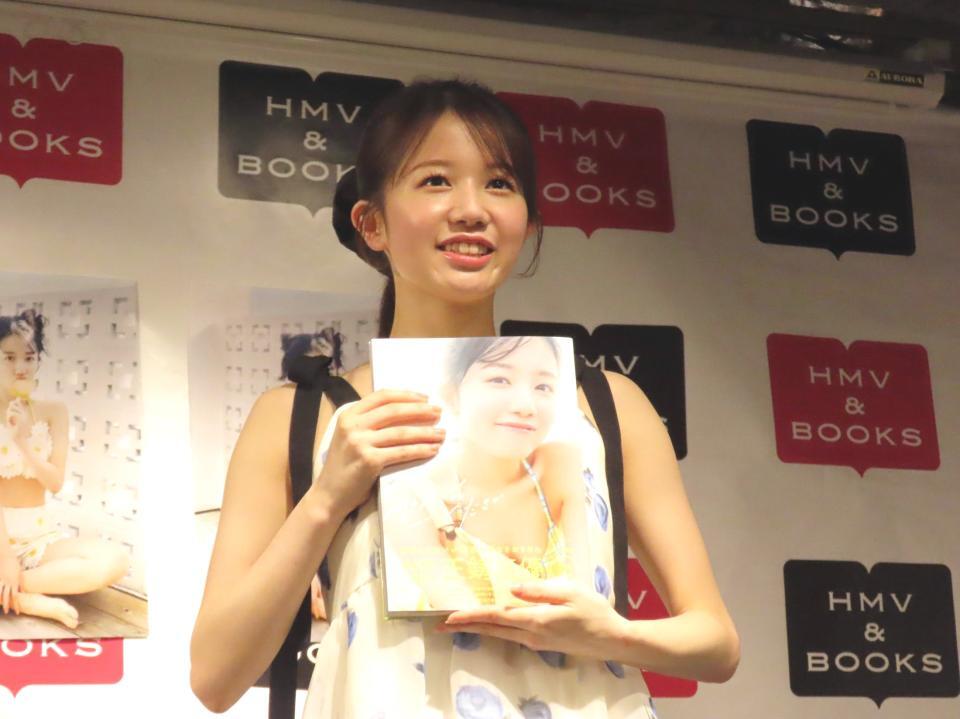 　初の写真集を発売したＡＫＢ４８の正鋳真優