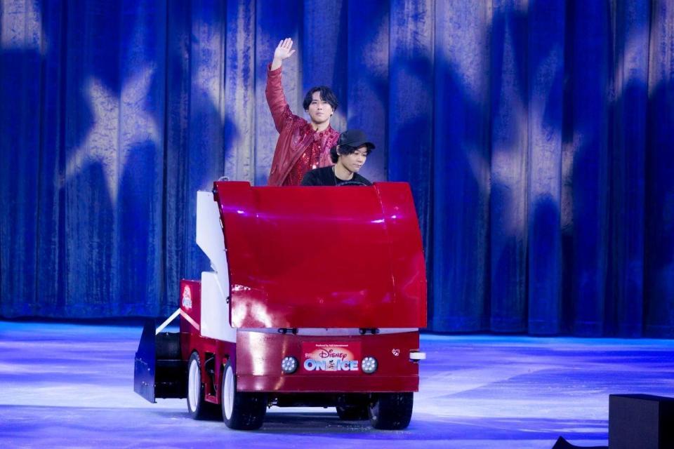 　オープニングアクトに登場した宮舘涼太　◎Ｄｉｓｎｅｙ，◎Ｄｉｓｎｅｙ／Ｐｉｘａｒ