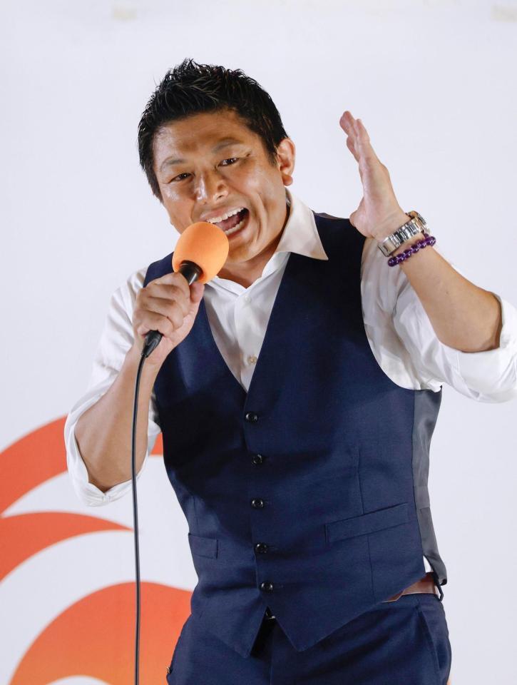 　東京・芝公園で最後の訴えをする参政党の神谷代表